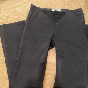 Free people pull on Jean